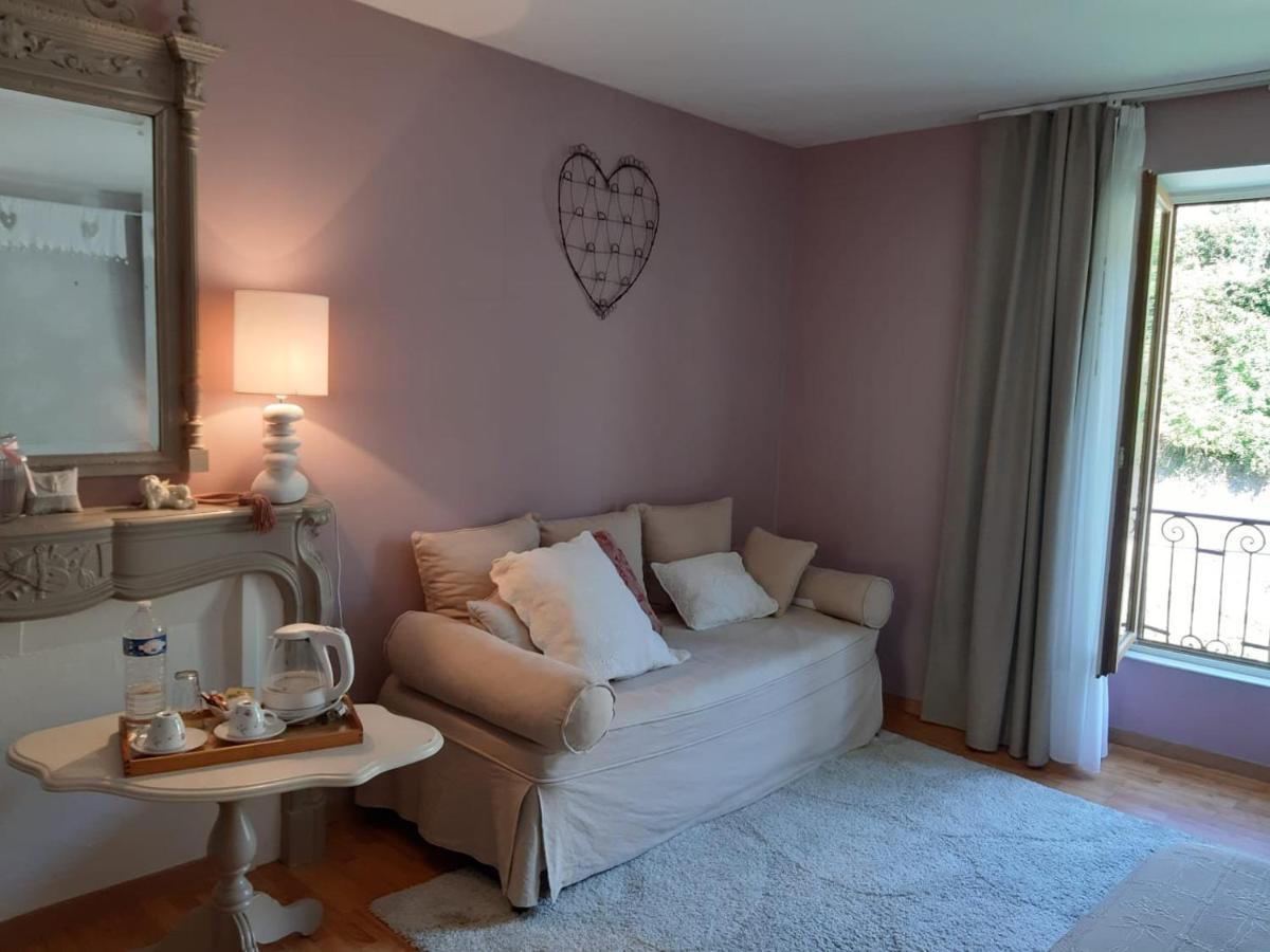 Au Fil De Lods Bed & Breakfast Exterior photo
